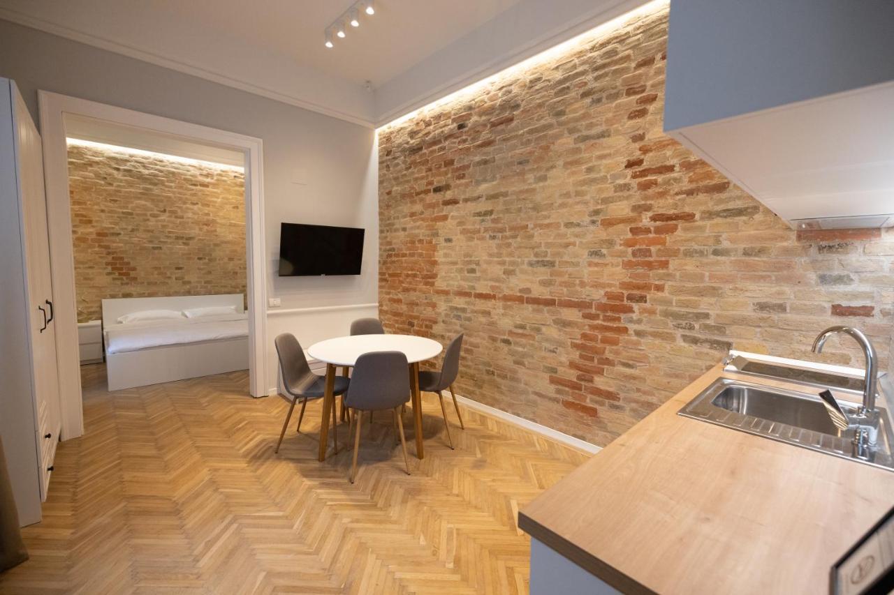 Carol Residence ทิมิชัวรา ภายนอก รูปภาพ