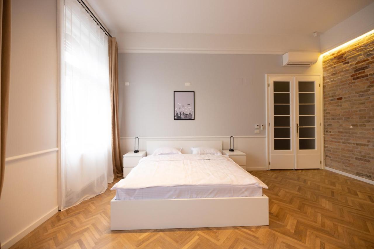 Carol Residence ทิมิชัวรา ภายนอก รูปภาพ